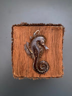 Caballo de mar artesanal por el Maestro Hever Mancilla